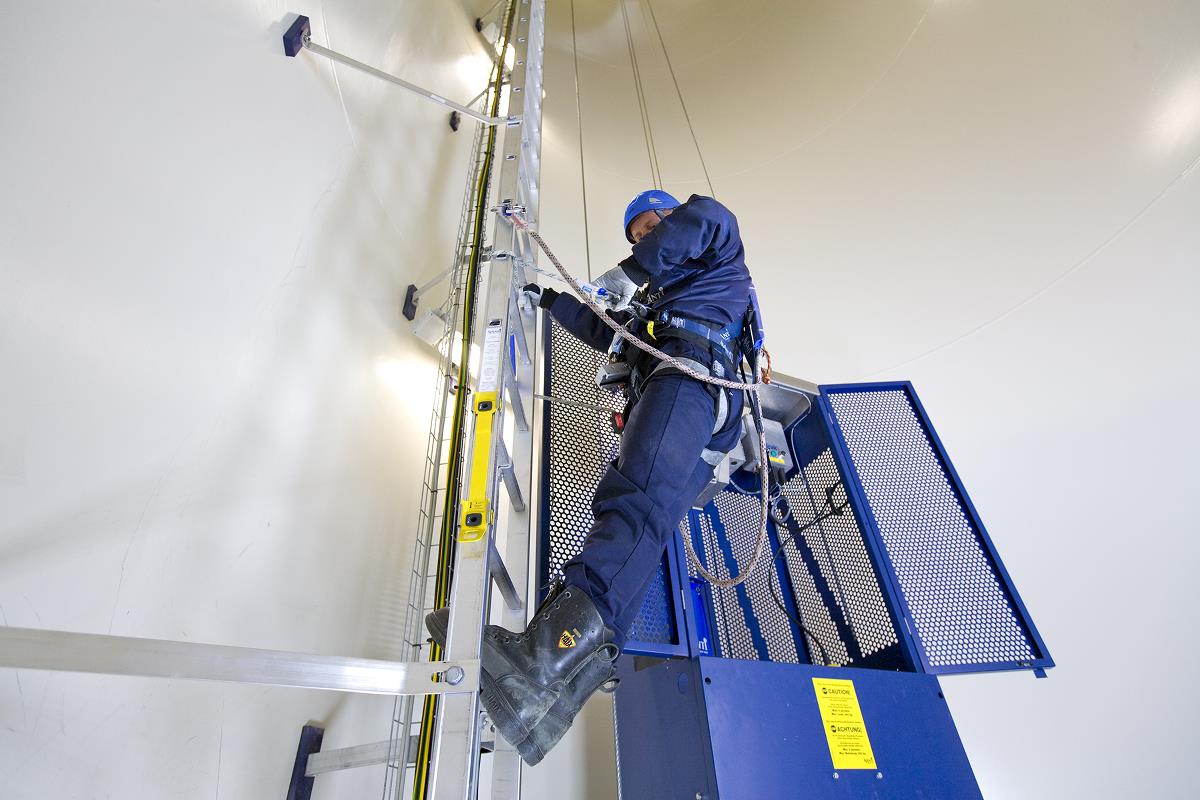 Avanti Ladder and Rail System